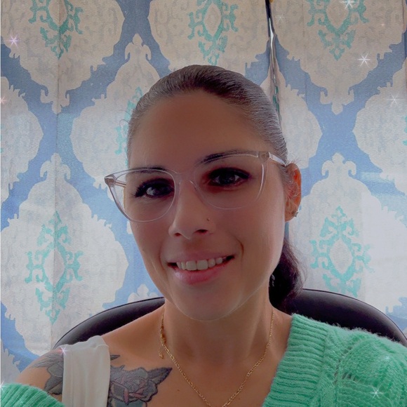 Meet your Posher, Lolita - Picture 4 of 4